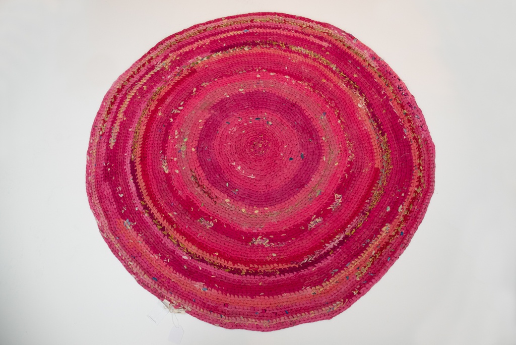 Rug Tropical Peacock Round Red Flame Small